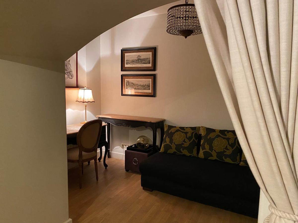 Exclusive Gaono Apartment In The Heart Of Old Town Vilnius Kültér fotó